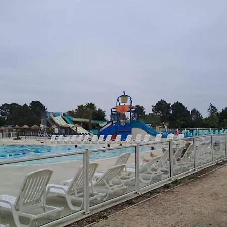 Mh T02 Magnifique 2Ch 2Sdb 40M2 Dans Camping 4 Etoiles Avec Parc Aquatique * Saint-Julien-en-Born